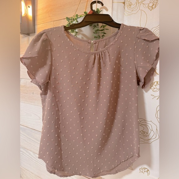 Mauve light summer flouncy top. Mini Swiss dot. Cute shirt - Picture 1 of 4